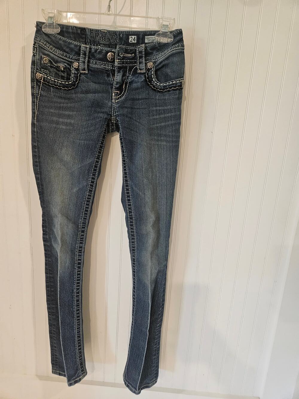 Miss Me Signature Rise Straight Leg Jeans Women’s Size 24 Embellished Denim**